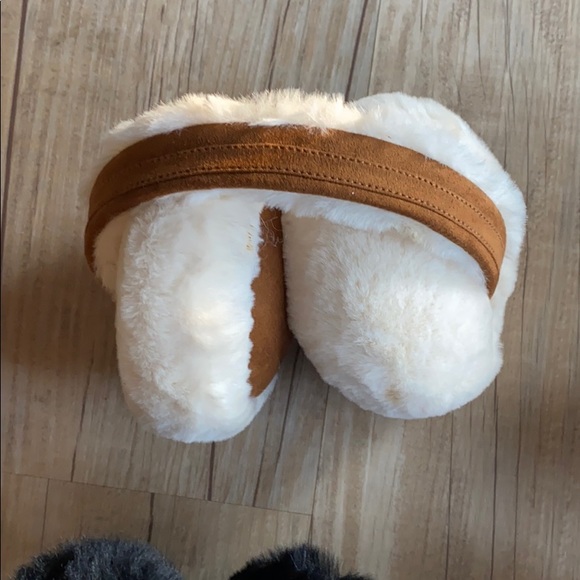 *WHOLESALE* Fashion Ear Muff Assortment - Picture 7 of 8